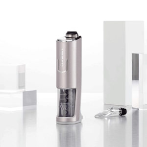 tirbuson electric argintiu cuisinart pe masa gri