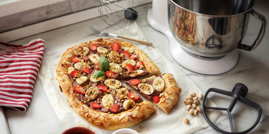 Rețetă pizza cu ciocolată by Demâncare